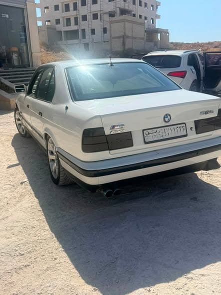 بي ام دبليو 525 1990 - صورة 4