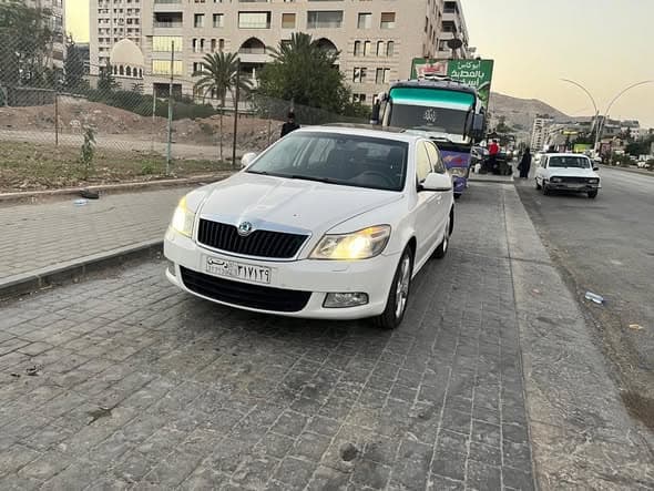 سكودا أوكتافيا 2011 - صورة 2