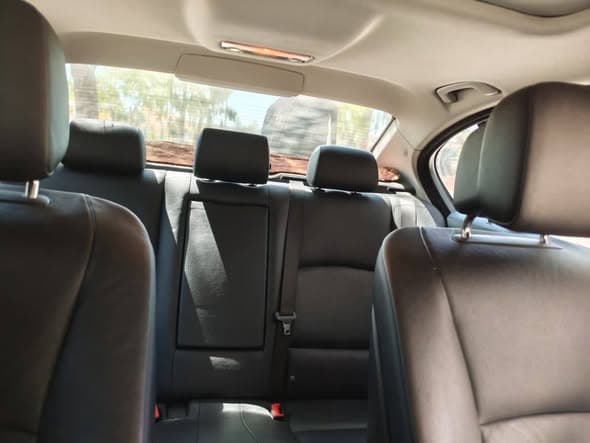 بي ام 528i 2012 - صورة 2