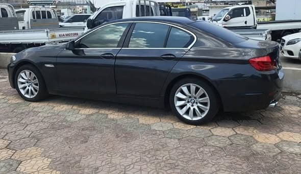 بي ام 528i 2012 - صورة 4