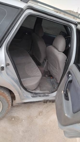 نيسان 1200 2001 - صورة 4