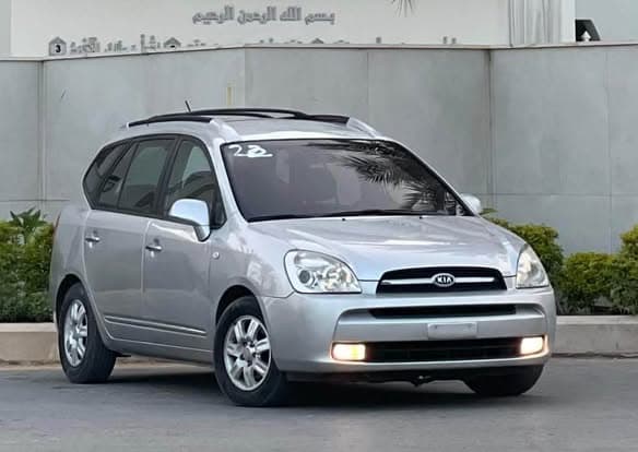 كيا كارينز 2008 - صورة 2