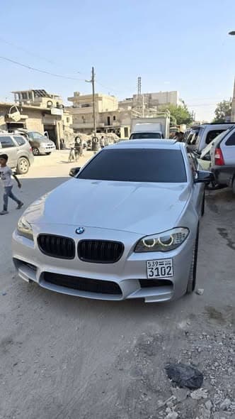 بي ام دبليو 520 2011 - صورة 1