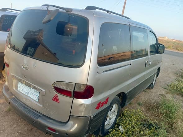 هيونداي اتش 1 2001 - صورة 5