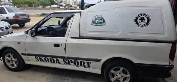 سكودا Pickup 1996 - صورة 1