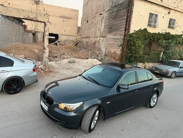 بي إم دبليو 520i 2009 - صورة 2