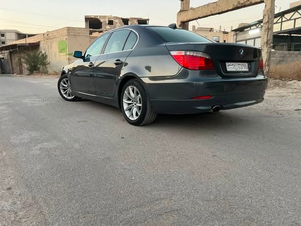 بي إم دبليو 520i 2009 - صورة 5