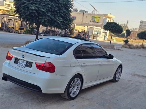 بي ام دبليو 320 2011 - صورة 4