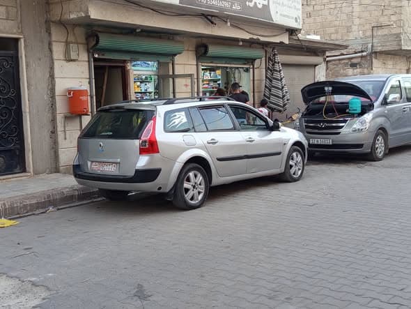 رينو ميغان 2005 - صورة 1