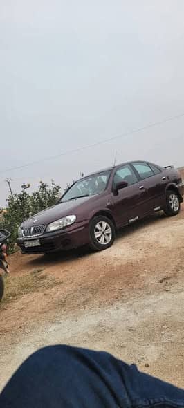 نيسان صني 2001