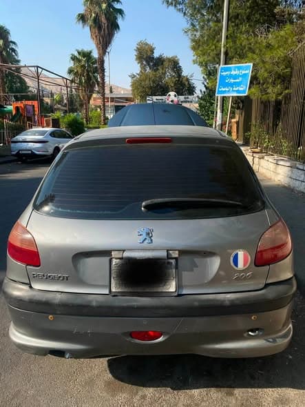 بيجو ٢٠٦ 2004 - صورة 1