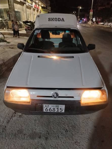 سكودا بيك أب 1995