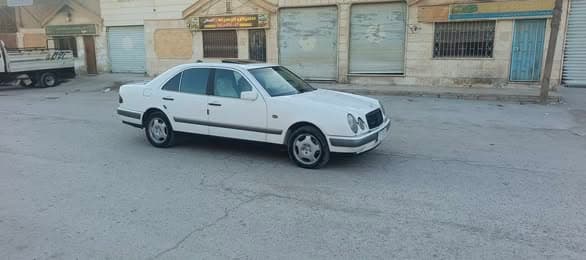 مرسيدس E250 2001