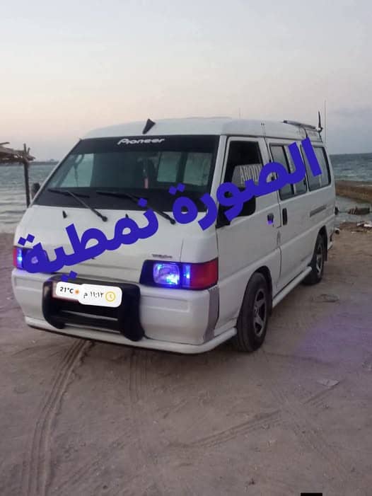 ميتسوبيشي L300 1993