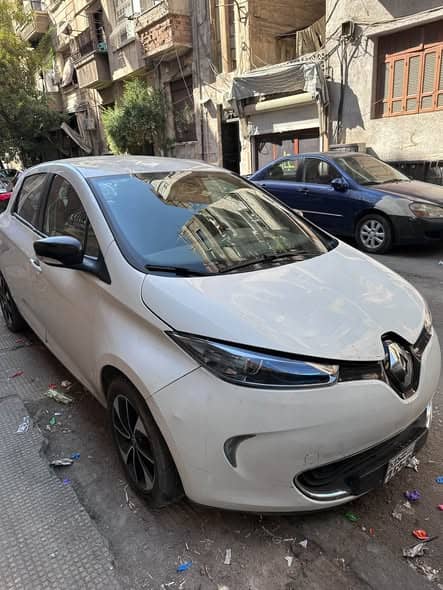 رينو زوي 2019