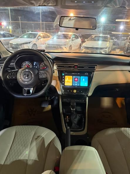 إم جي 5 2025 - صورة 3