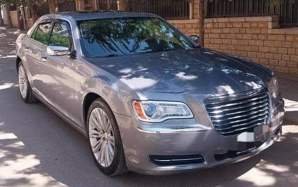 كريزلر 300C 2013