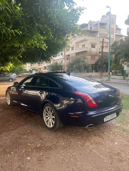 جاكوار XJ 2014