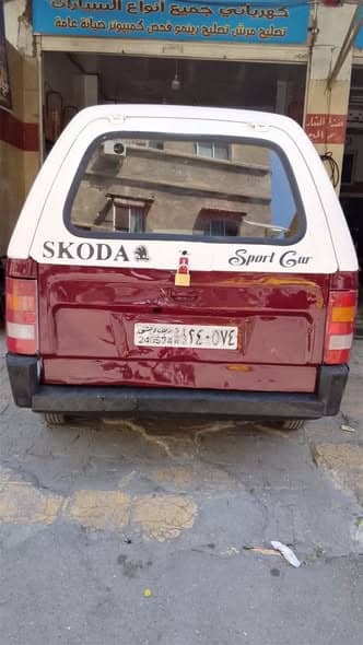 سكودا بيك اب 1994