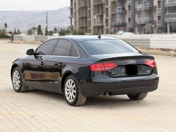 اودي A4 2009 - صورة 1