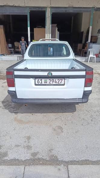 سكودا Pickup 1998
