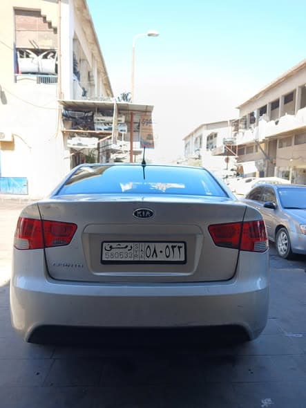 كيا فورتي 2010 - صورة 1