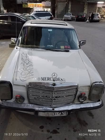 مرسيدس E200 1971