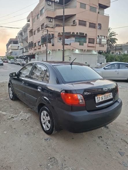 كيا ريو 2009 - صورة 3