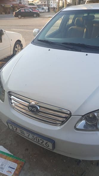 بي واي دي F3 2011