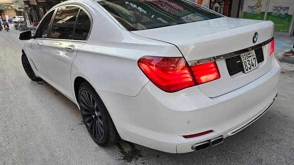 بي ام 750 2010 - صورة 3