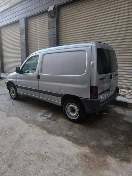 بيجو بارتنر 2001