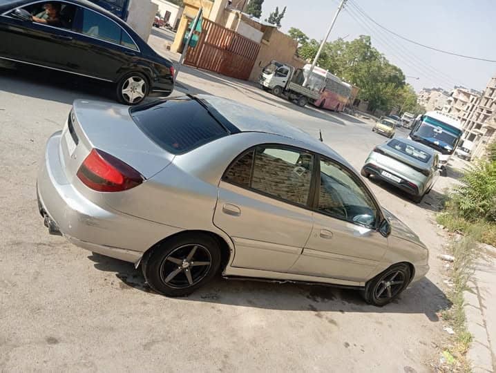 كيا ريو 2005