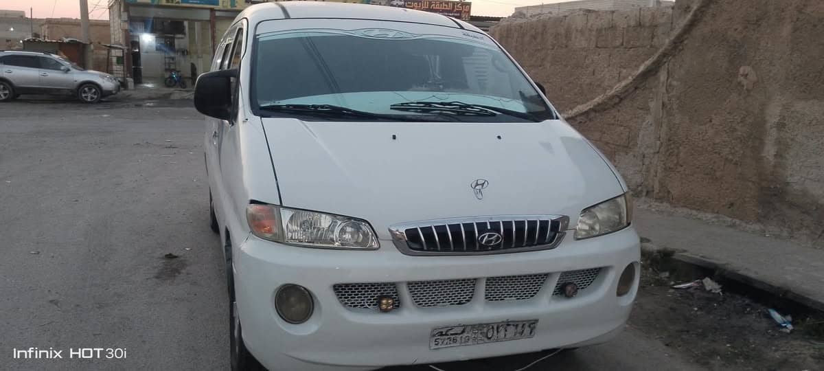 هيونداي H-1 2000