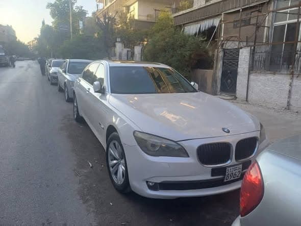 بي إم دبليو 730 2012 - صورة 1