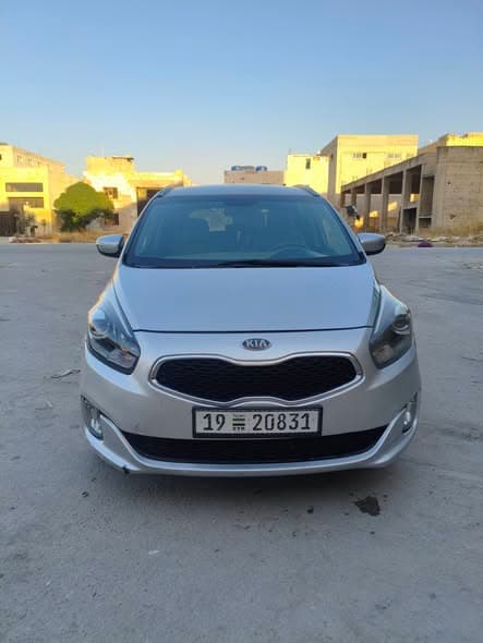 كيا كارينزا 2014 - صورة 1