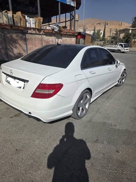 مرسيدس C200 2014