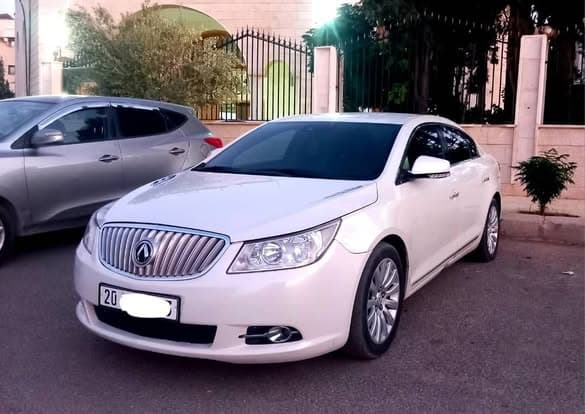 بويك لاكروس 2012