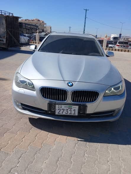 بي إم دبليو 528i 2012