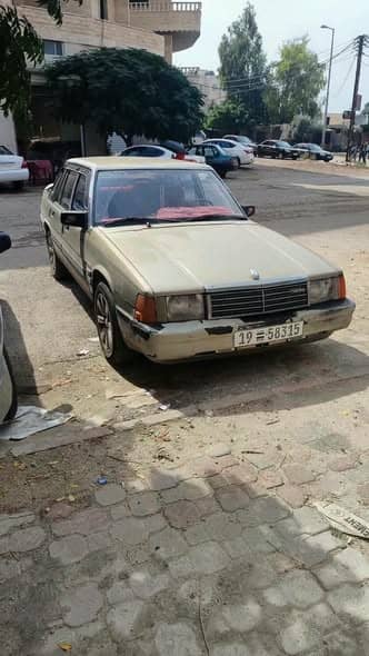مازدا 929 1983
