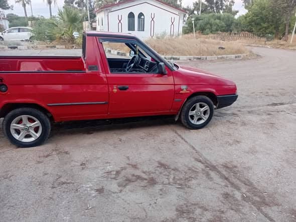 سكودا بيكاب 1994
