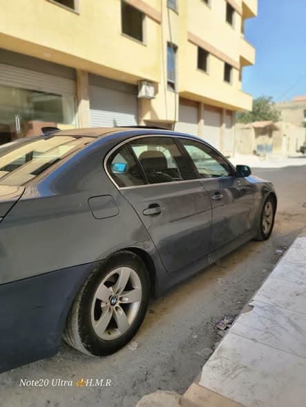 بي إم دبليو 520i 2008 - صورة 4
