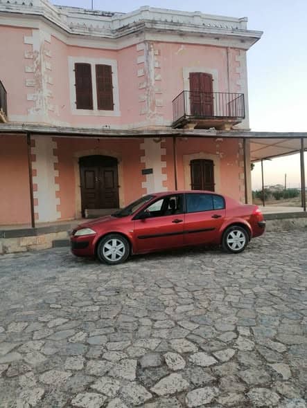 رينو ميغان 2006