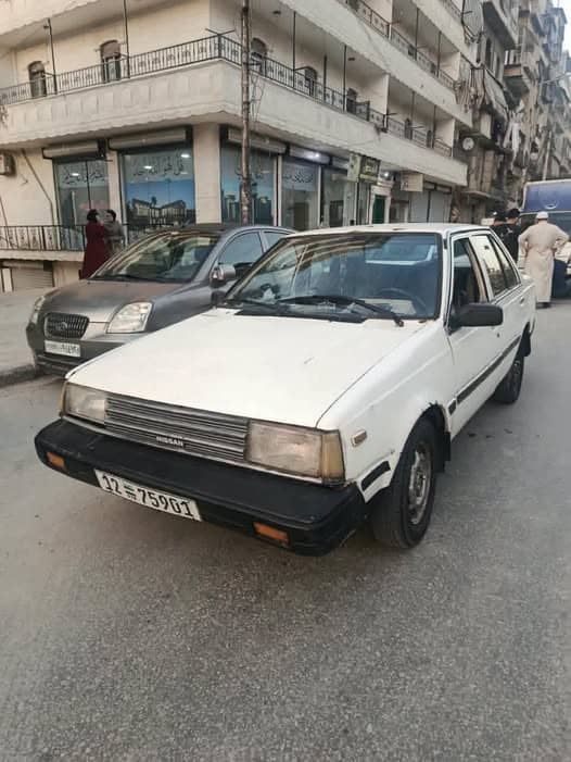 نيسان صني 1983
