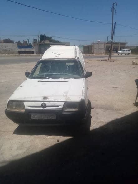سكودا Pickup 1994