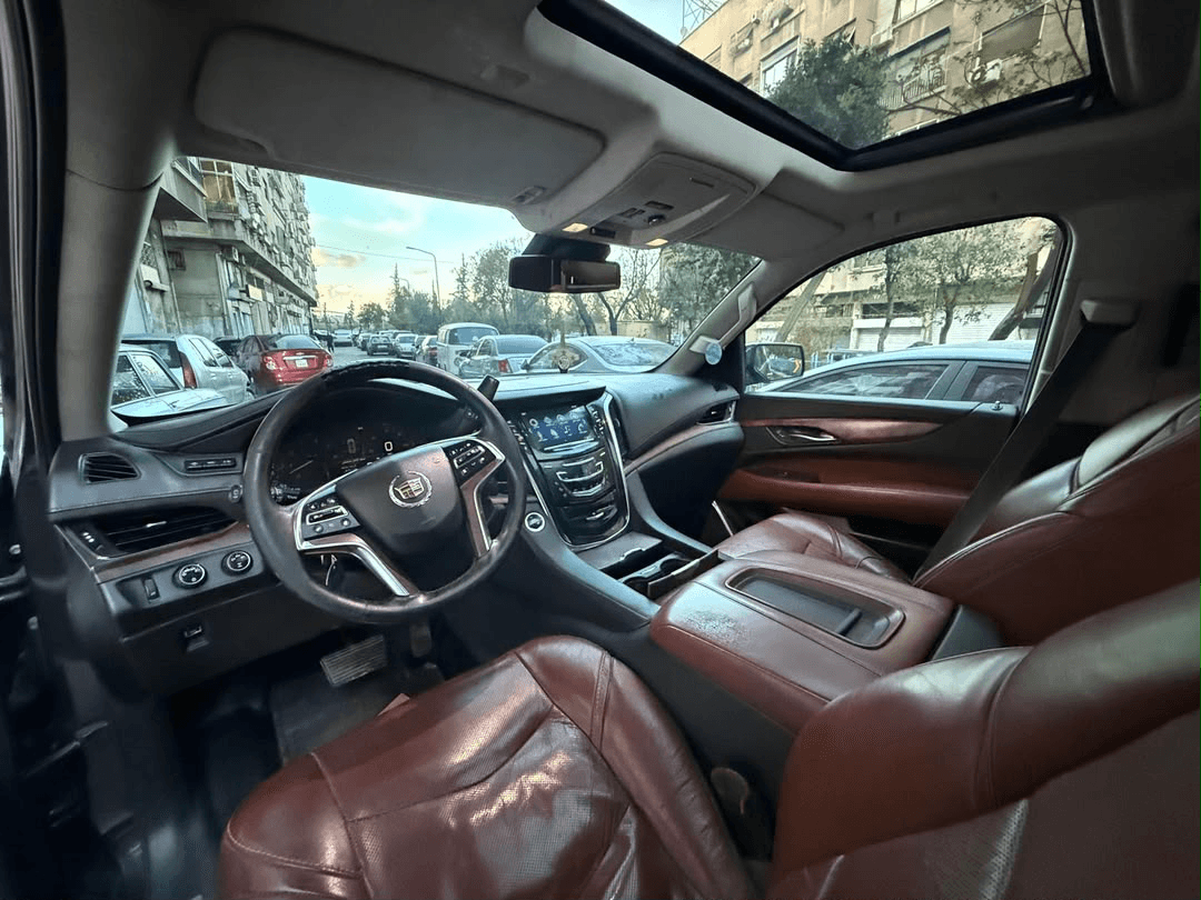 كاديلاك اسكاليد 2016 بحالة ممتازة وفخامة وسعر مميز جدا جدا بس 25000 - صورة 6
