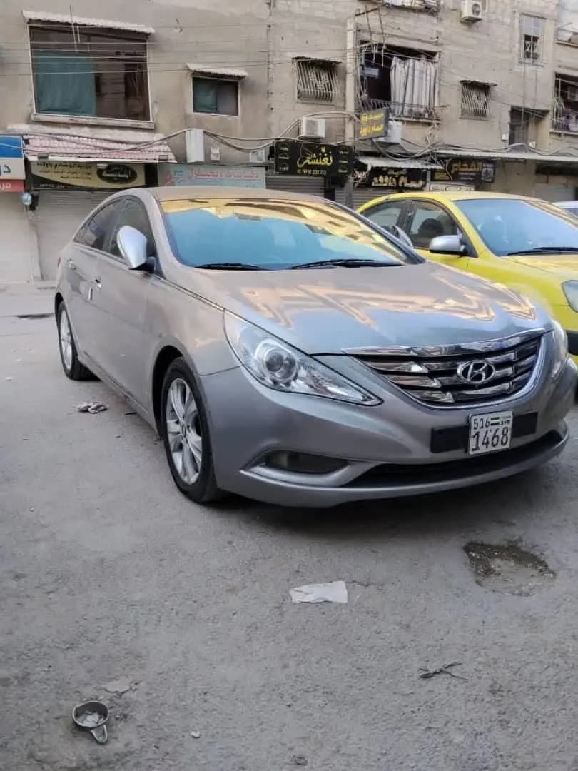 هيونداي سوناتا 2012 بحالة جيدة - صورة 1