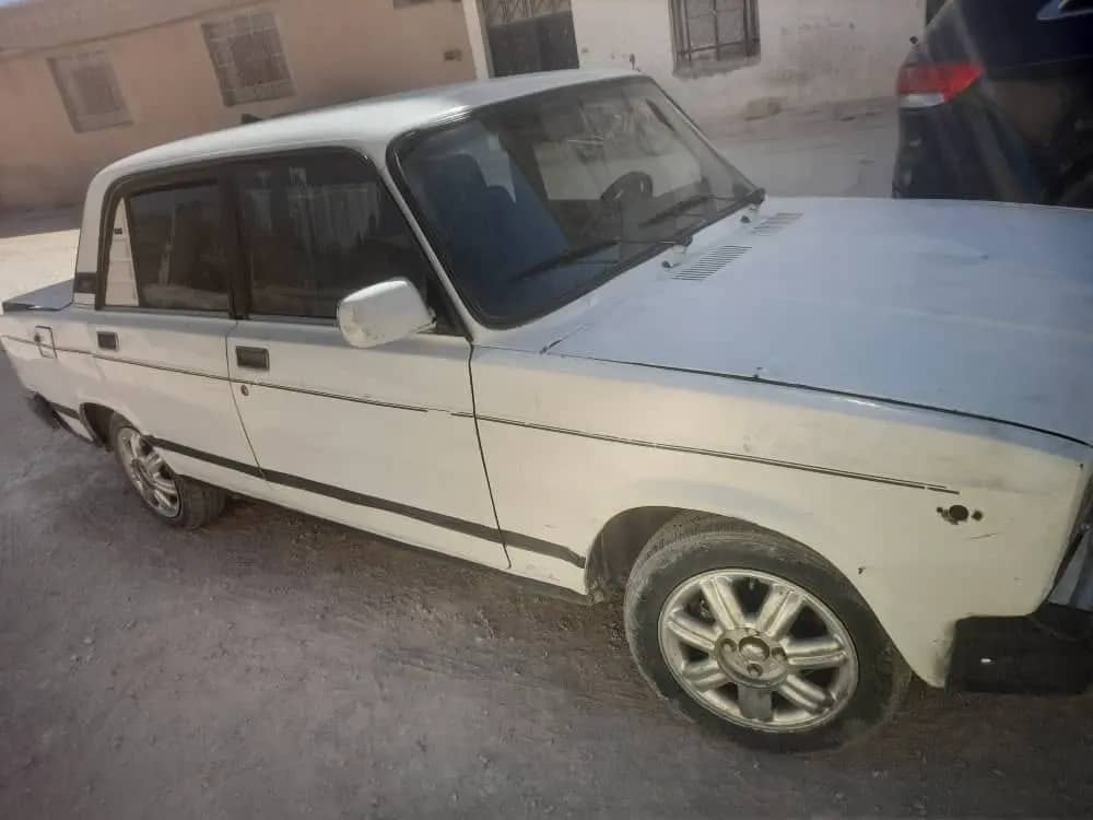سيارة لادا 107 موديل ٢٠٠٢ بسعر مغري 😍