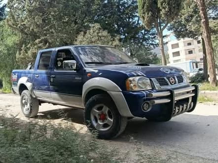 نيسان بيك أب 2003