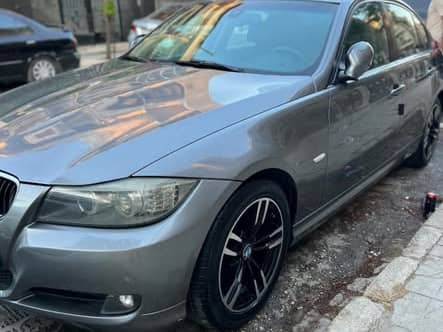 بي إم دبليو 320d 2010