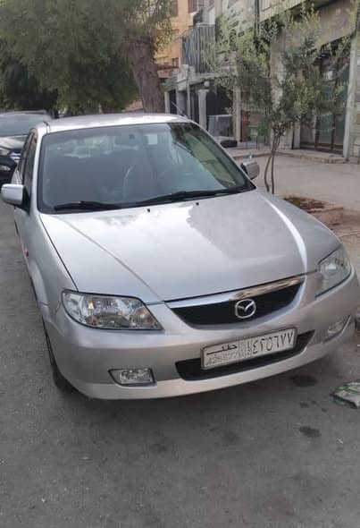 مازدا 323 2001